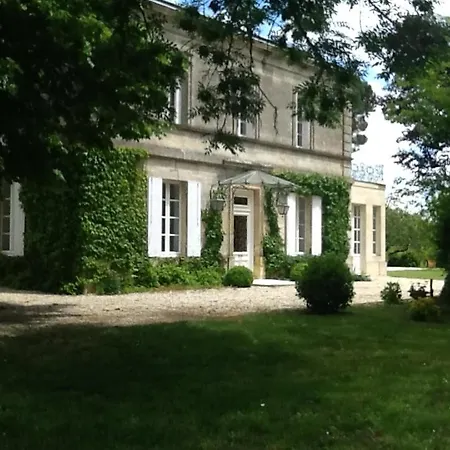Belle Demeure Xixe Au Coeur Des Vignes * Cambes (Gironde)